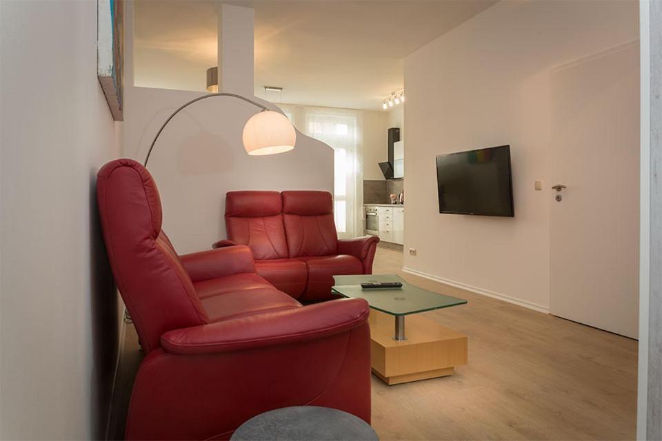 H&H Apartments Im Herzen Der Stadt In Der Lange Strasse Geraeumig Ruhig Mit Kueche Und Esstisch グライフスヴァルト エクステリア 写真