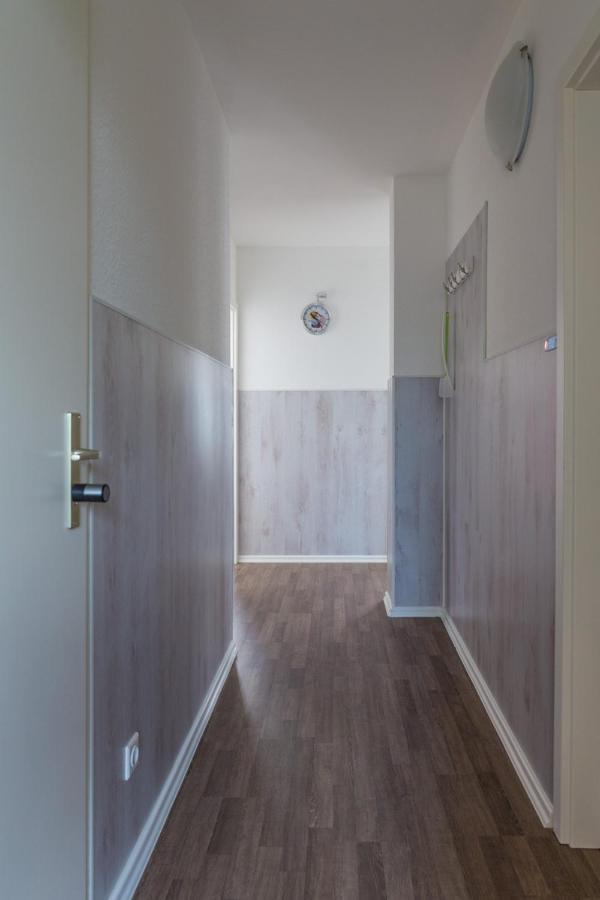 H&H Apartments Im Herzen Der Stadt In Der Lange Strasse Geraeumig Ruhig Mit Kueche Und Esstisch グライフスヴァルト エクステリア 写真