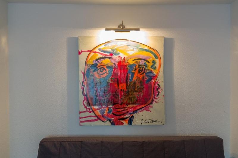 H&H Apartments Im Herzen Der Stadt In Der Lange Strasse Geraeumig Ruhig Mit Kueche Und Esstisch グライフスヴァルト エクステリア 写真